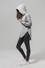 Load image into Gallery viewer, Women&#39;s oversized hoodie
